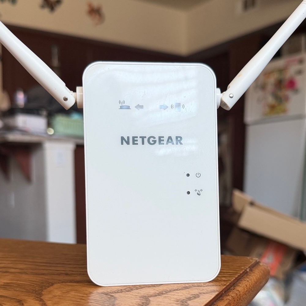 NETGEAR White Wireless Access Point